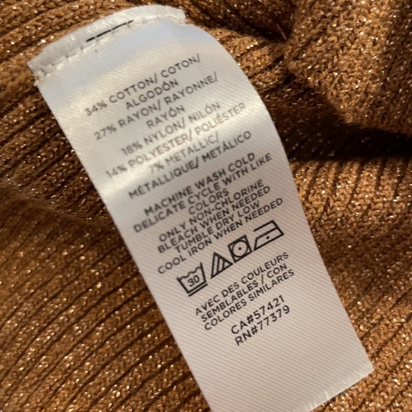 Ann Taylor petite sparkly stretchy top. Great for holidays! NWT. XSP. - Picture 4 of 5